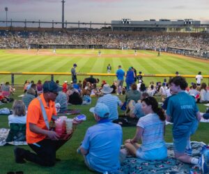 Restaurants near Padres and Mariners spring training games in Peoria